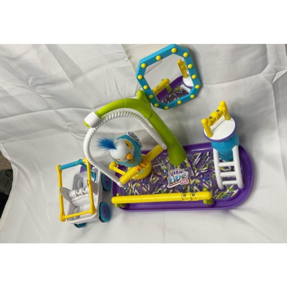 Little Live Pets Cleverkeet toy - ideal Christmas